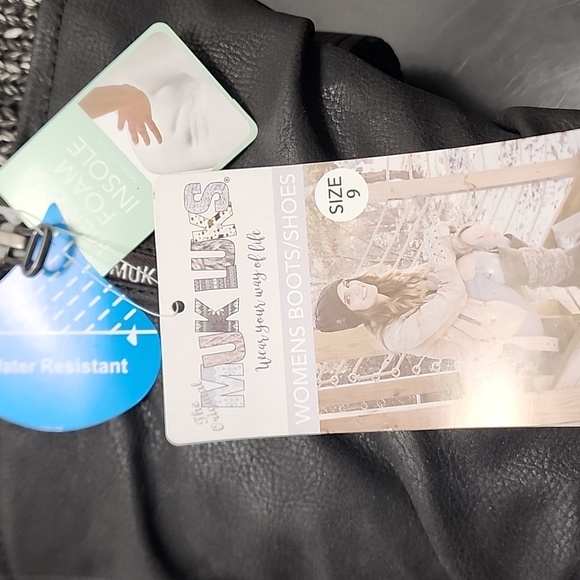 Muk Luks Women's Black and Gray Winter Boots Sz 9 - Picture 8 of 8